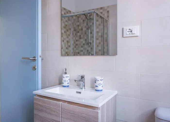 Lägenhet Con Parcheggio E Aria Condizionata Lerici